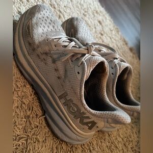 well worn clifton 9 hokas